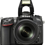Nikon - D7100 DSLR Camera with 18-140mm VR Lens - Black