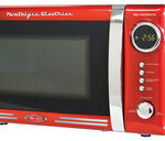 Nostalgia Electrics - Retro Series 0.7 Cu. Ft. Compact Microwave - Red