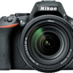 Nikon - D5500 DSLR Camera with AF-S DX NIKKOR 18-140mm f/3.5-5.6G ED VR Lens - Black