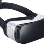 Samsung - Gear VR for Select Samsung Cell Phones - Black/White