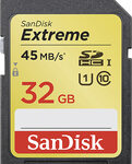 SanDisk - Extreme 32GB SDHC Class 10 UHS-1 Memory Card - Black/Gold