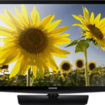 Samsung - 28" Class (27-1/2" Diag.) - LED - 720p - Smart - HDTV - Black