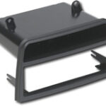 Metra - Dash Kit for Select 1995-1999 Saturn Saturn all w/ pocket - Black