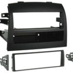 Metra - Dash Kit for Select 2004-2010 Toyota Sienna - Black