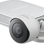 Samsung - SmartCam Indoor/Outdoor Wireless High-Definition Home-Monitoring Camera - White