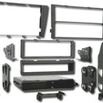 Metra - Dash Kit for Select 2001-2005 Lexus IS 300 - Black